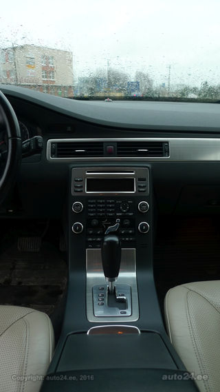 Volvo V70 Momentum 3.2 175kW