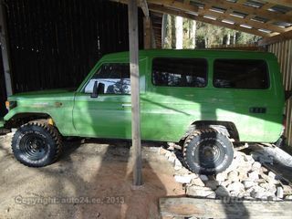 Toyota Land Cruiser BJ75 3.4 66kW