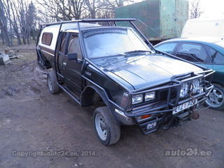 Nissan King Cab off road