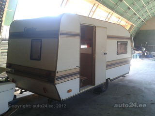 Caravelair 465