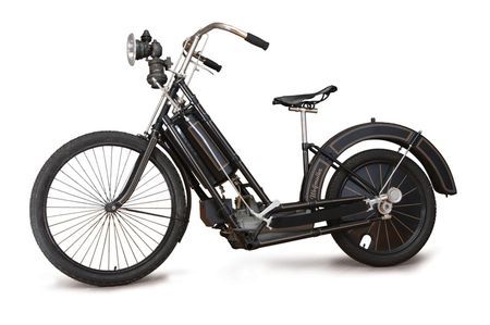 Eesti esimene mootorratas, Hildebrand & Wolfmüller. Foto: Bonhams Eesti esimene mootorratas, Hildebrand & Wolfmüller. Foto: Bonhams