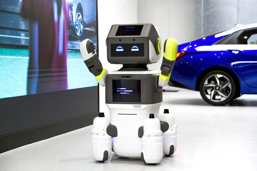 Hyundai robot hakkab müügimeheks