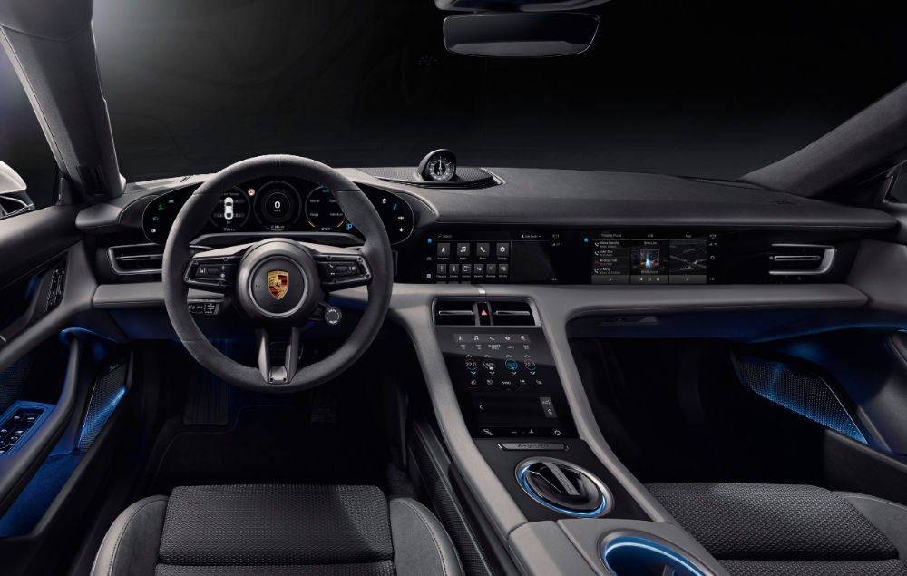 Porsche Taycan õpetab ekraane loendama